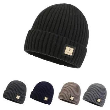 Плюшен зимна шапка, модни защита на ушите, изолирана шапки-бини, однотонная зимна топла вязаная капачка на открито