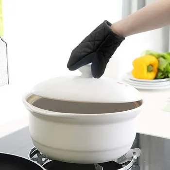 За приготвяне на храна можете да използвате силиконови кухненски ръкавици за фурна, топлоустойчиви ръкавици за печене, нескользящие ръкавици