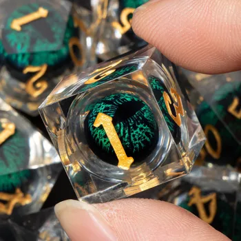 Комплект кубчета във формата на пръстен от смола RPG, ролева игра на D & D Dungeon and Dragon Pathfinder, набор от кубчета с течен поток Dragon Eye