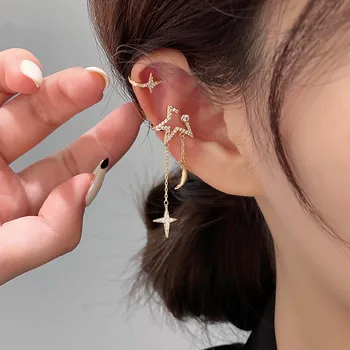 Корейски нов дизайн на модни бижута изискан циркон звезда луната скоба за ухото на семена елегантни дамски аксесоари за ежедневната работа